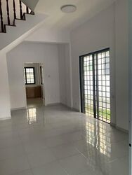 Lorong 105 Changi (D15), Terrace #575328201